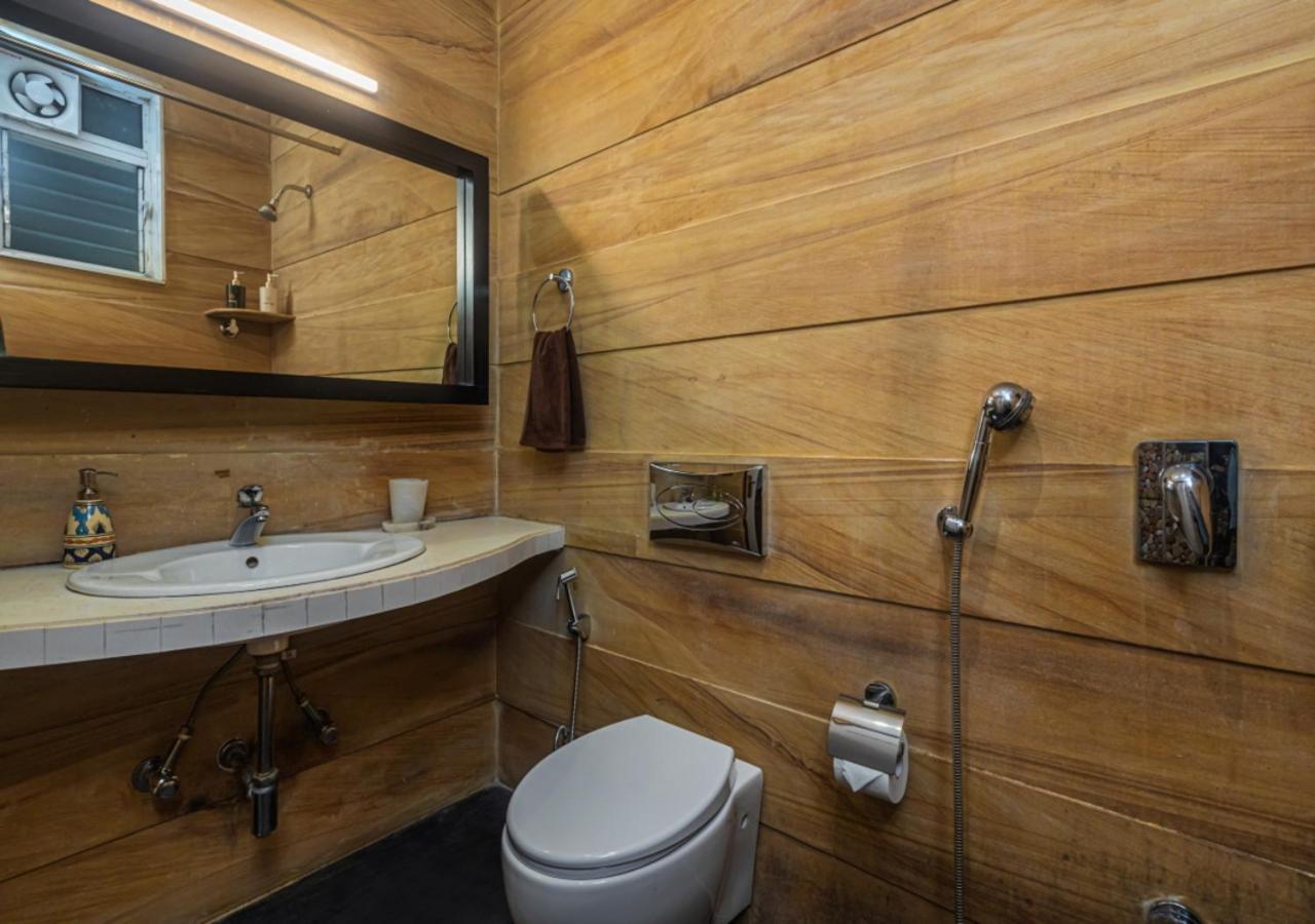 Saffronstays Urja, Lonavala - Private Villa With 2 Pools, Spa Room, Private Elevator & Waterfall Exterior photo