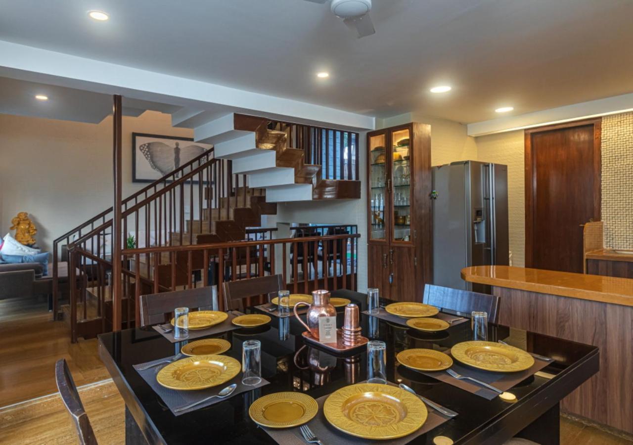 Saffronstays Urja, Lonavala - Private Villa With 2 Pools, Spa Room, Private Elevator & Waterfall Exterior photo